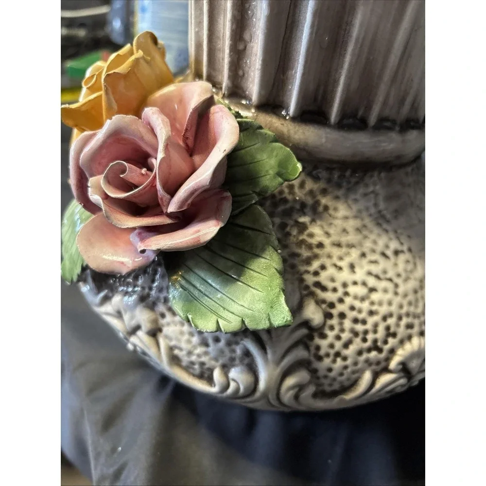 Large Vintage Capodimonte Style Porcelain Rose Vase Made In Italy 14in Tall 4lb